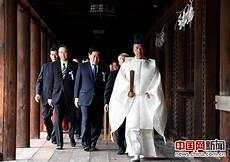 拜日本靖国神社的中国明星